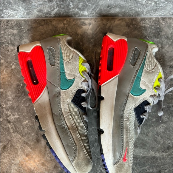 Nike Kids Air Max 90 Sneakers - Picture 4 of 8